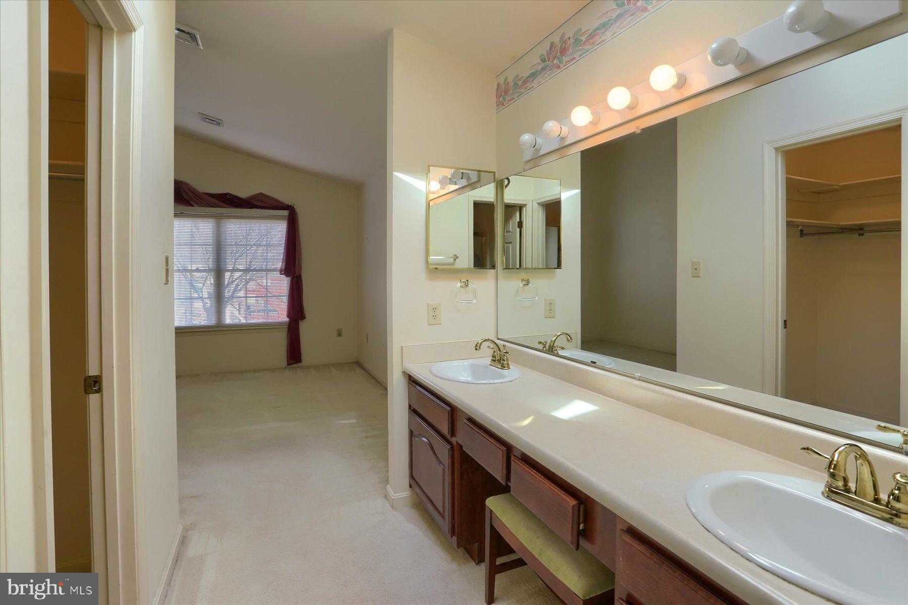 6266 S Highlands Cir