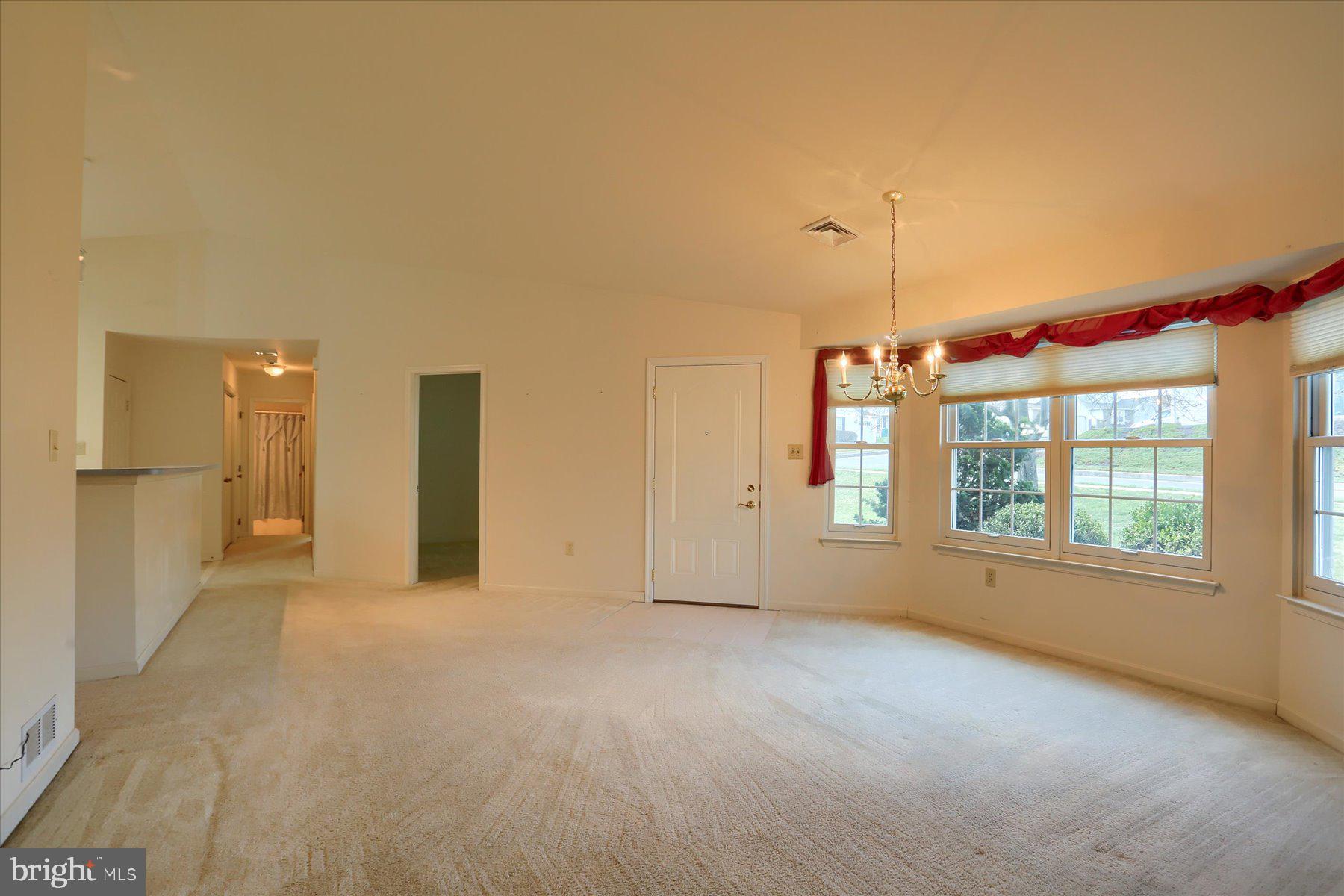 6266 S Highlands Cir