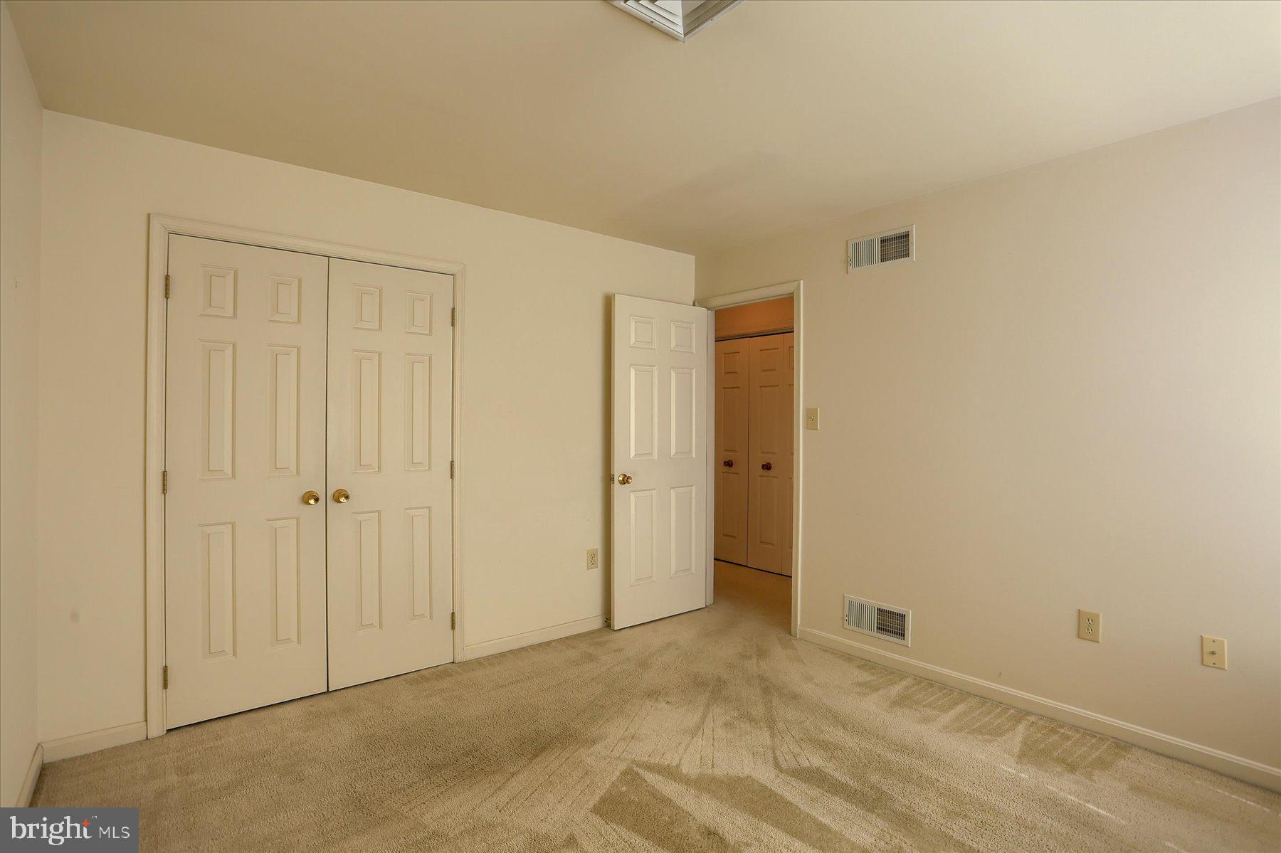 6266 S Highlands Cir