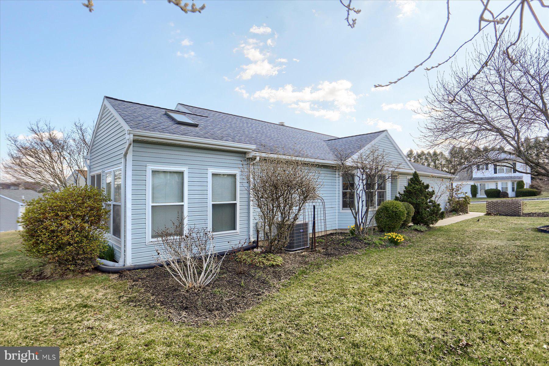 6266 S Highlands Cir