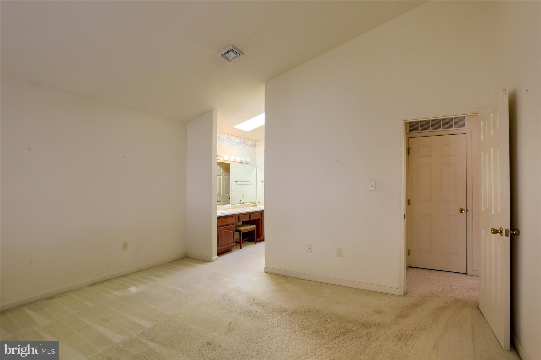 6266 S Highlands Cir