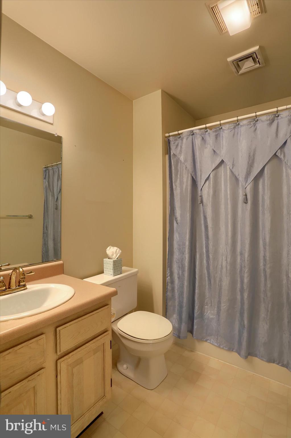 6266 S Highlands Cir