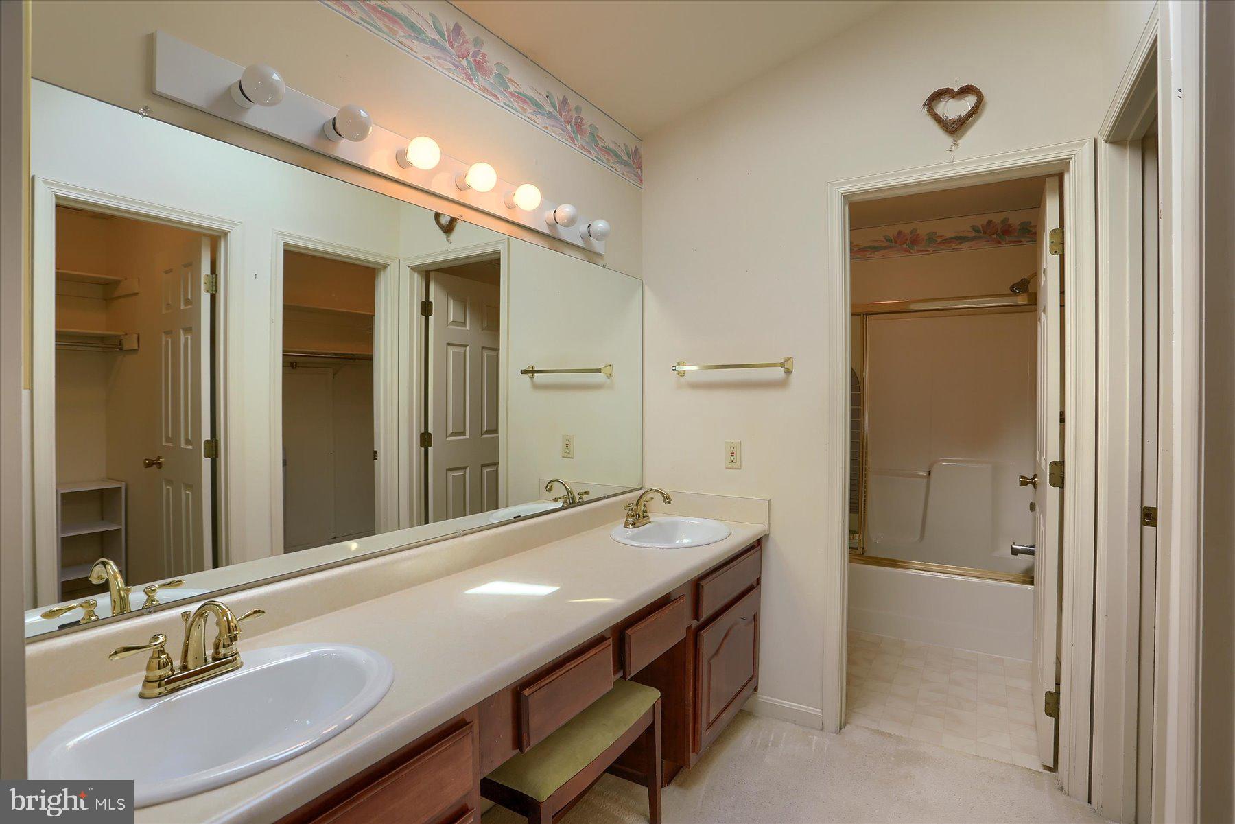 6266 S Highlands Cir