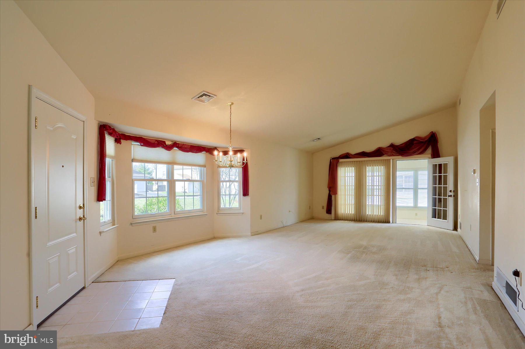 6266 S Highlands Cir