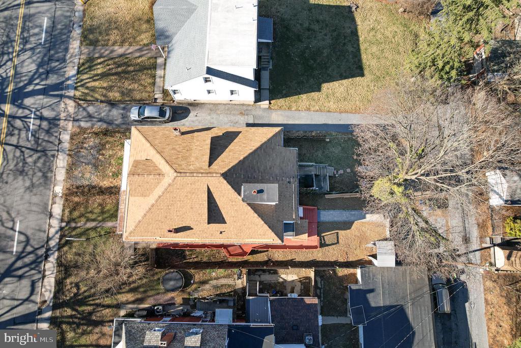 3126 Walnut St