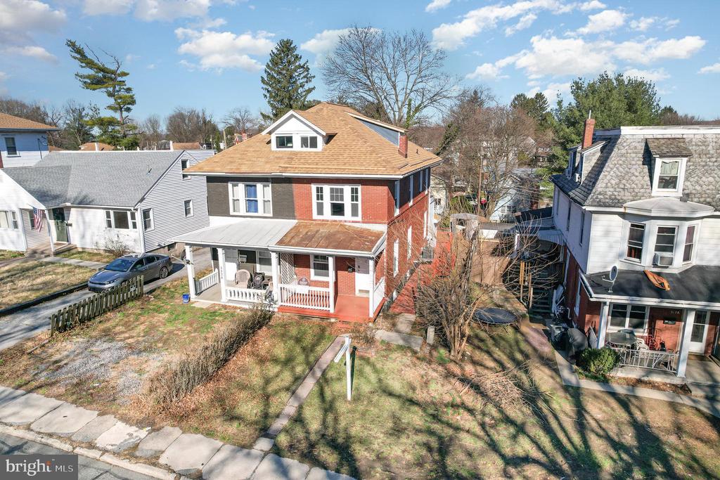 3126 Walnut St