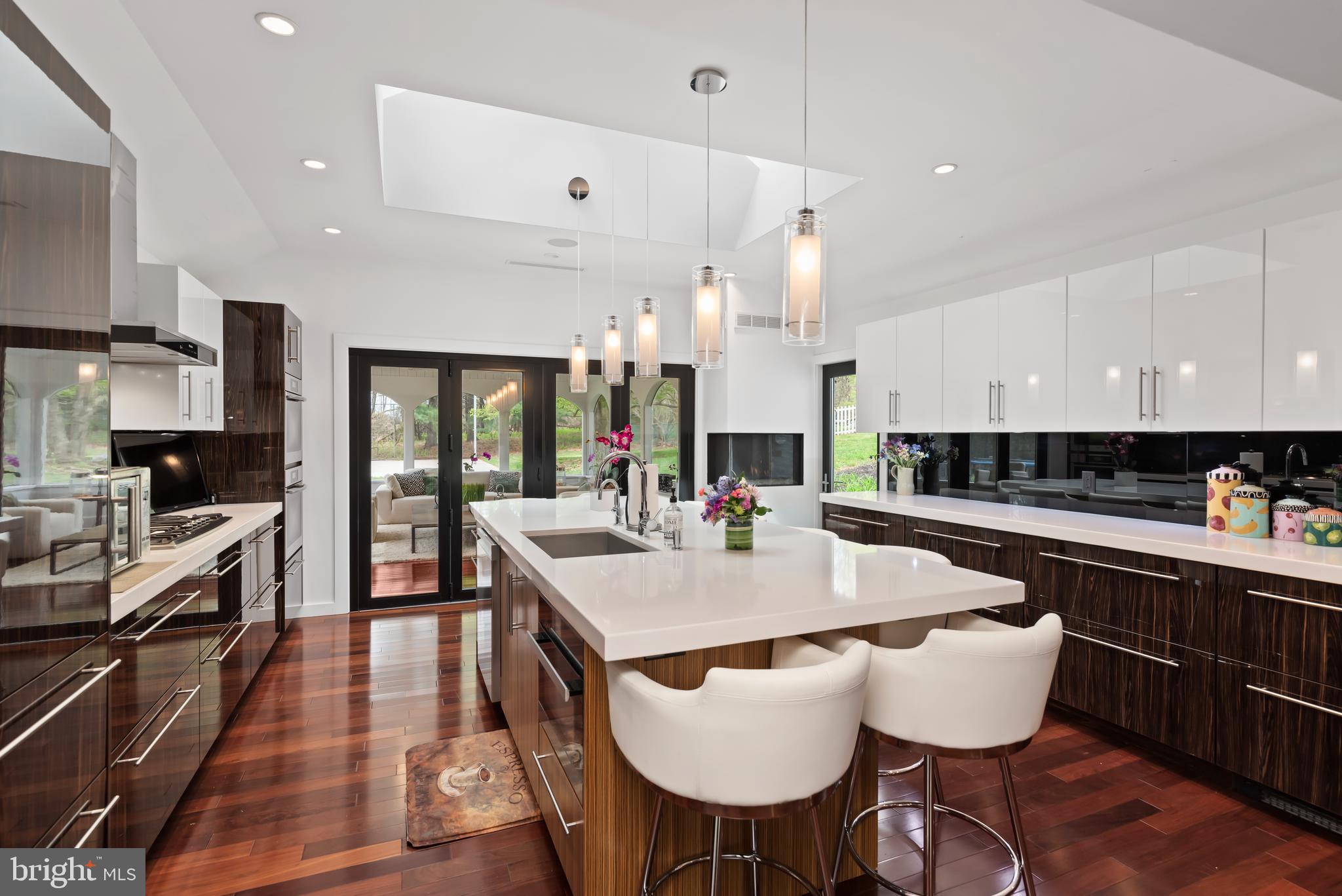 1485 Fairmont Dr