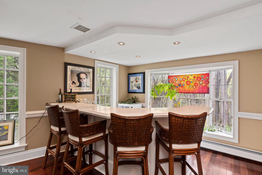 1485 Fairmont Dr