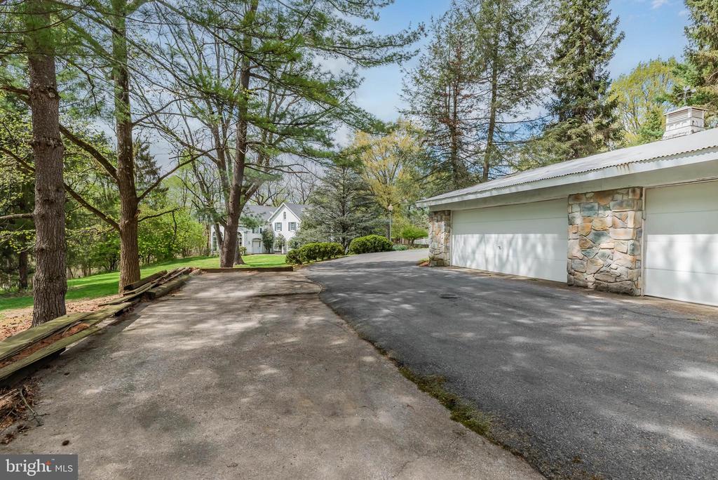 1485 Fairmont Dr