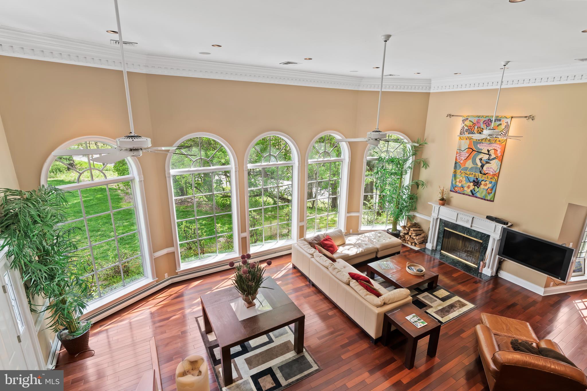 1485 Fairmont Dr