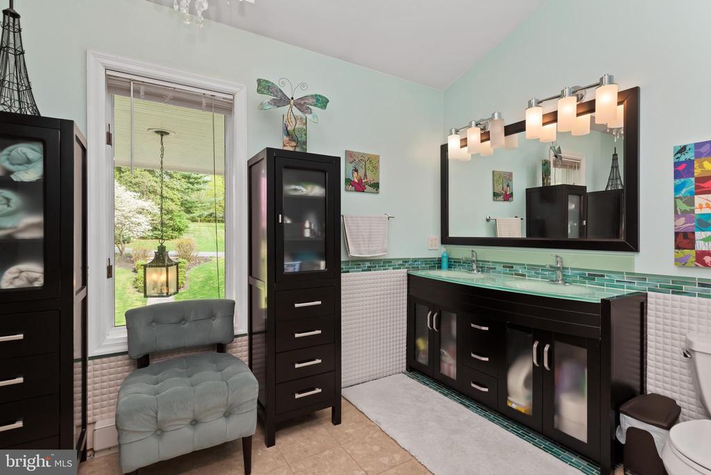 1485 Fairmont Dr