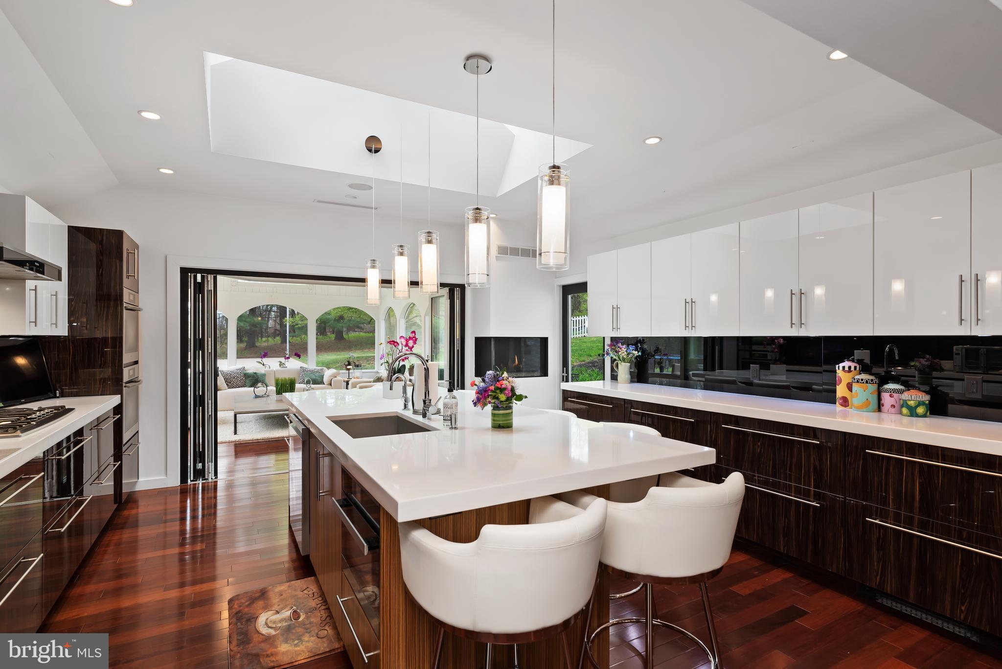 1485 Fairmont Dr