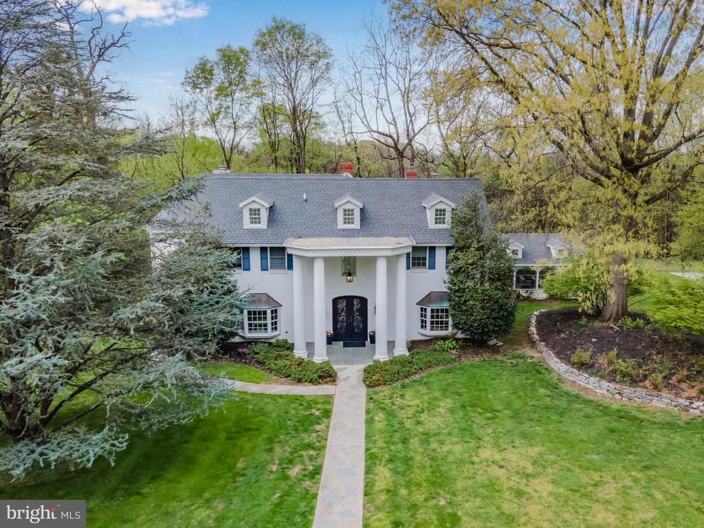 1485 Fairmont Dr