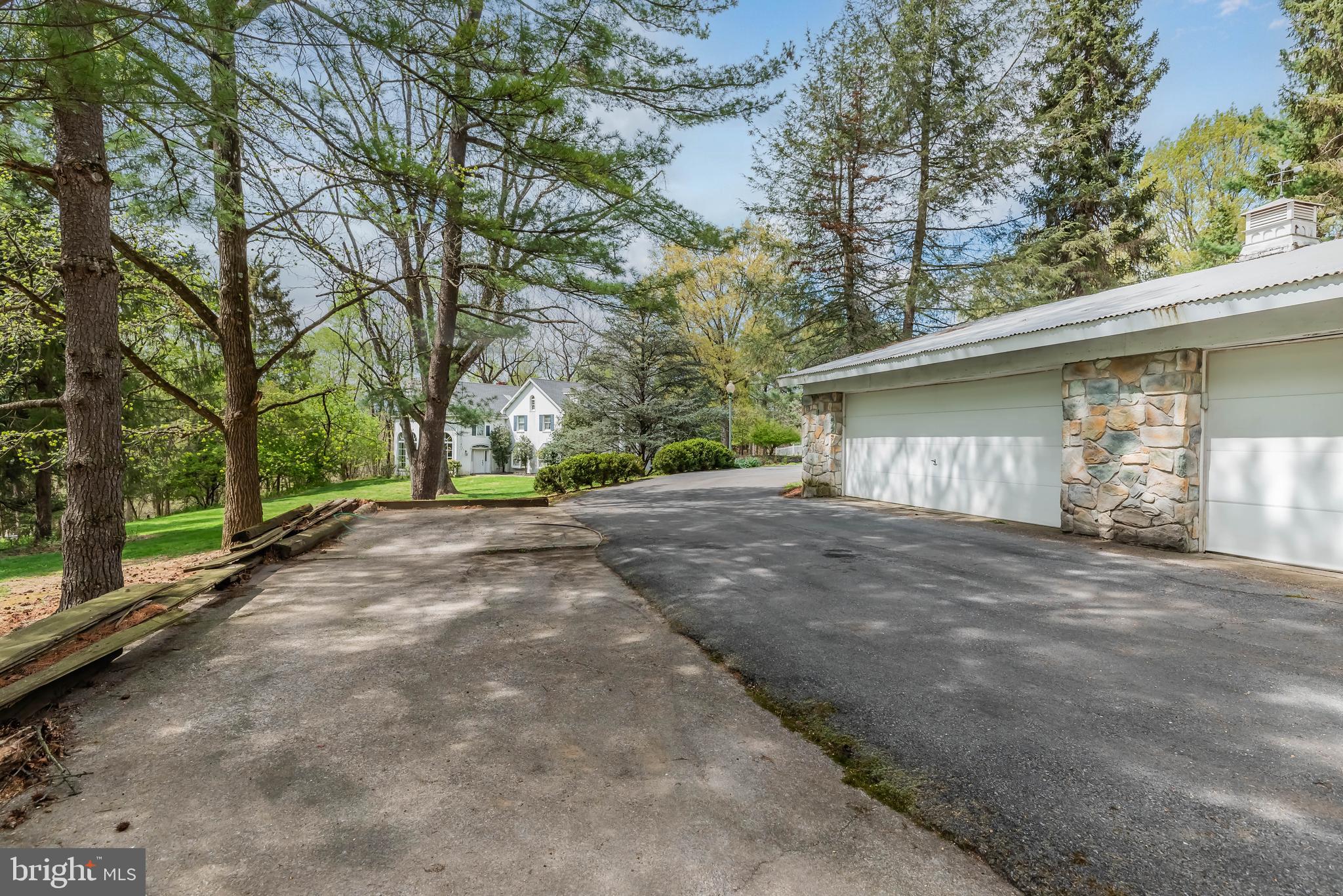 1485 Fairmont Dr