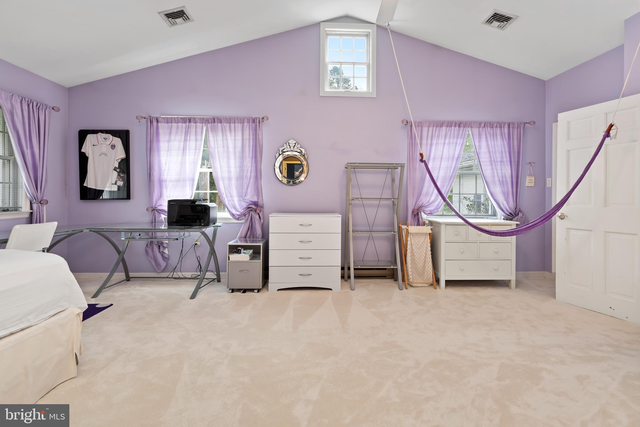1485 Fairmont Dr