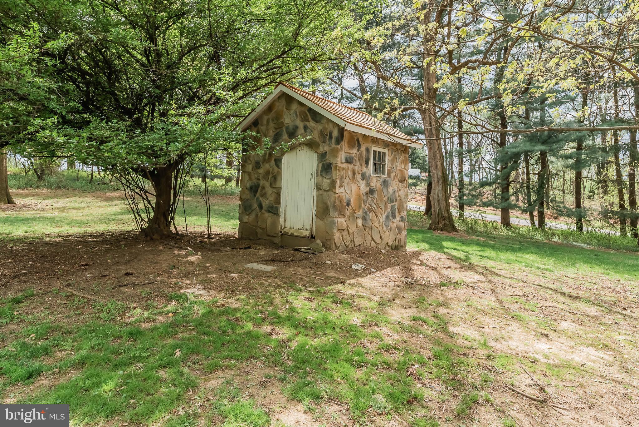 1485 Fairmont Dr