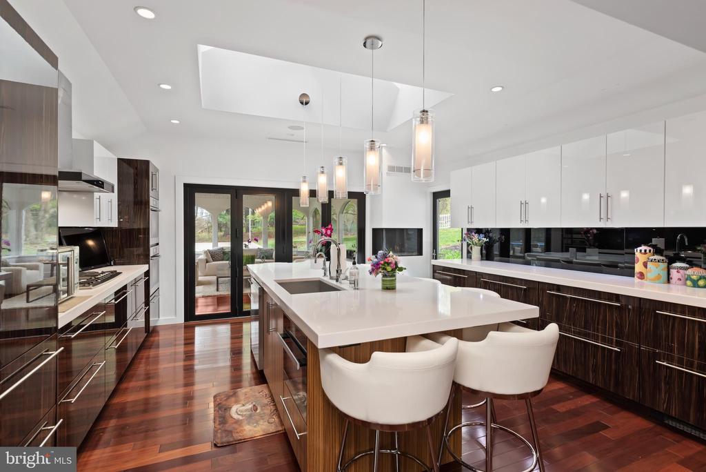1485 Fairmont Dr