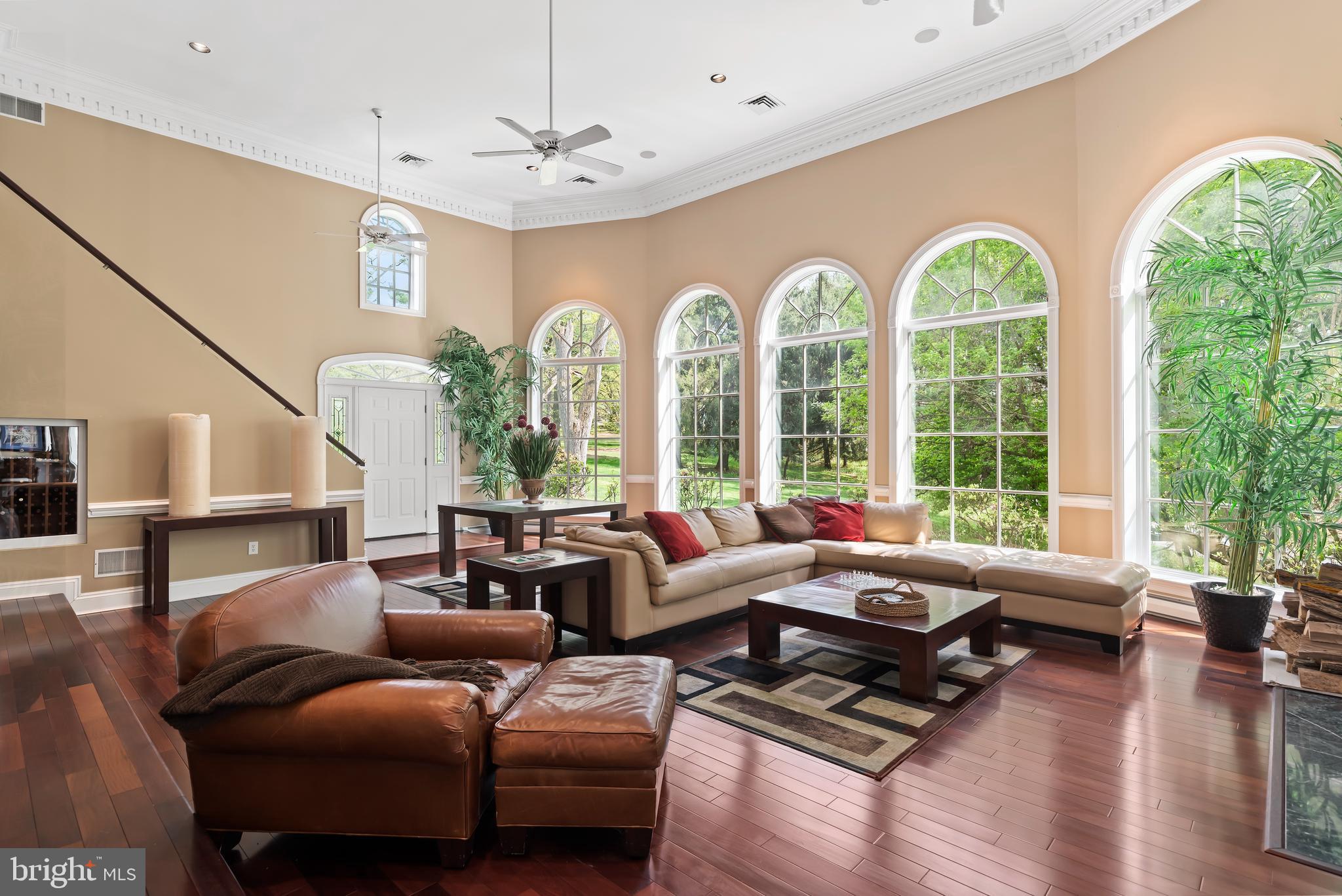 1485 Fairmont Dr