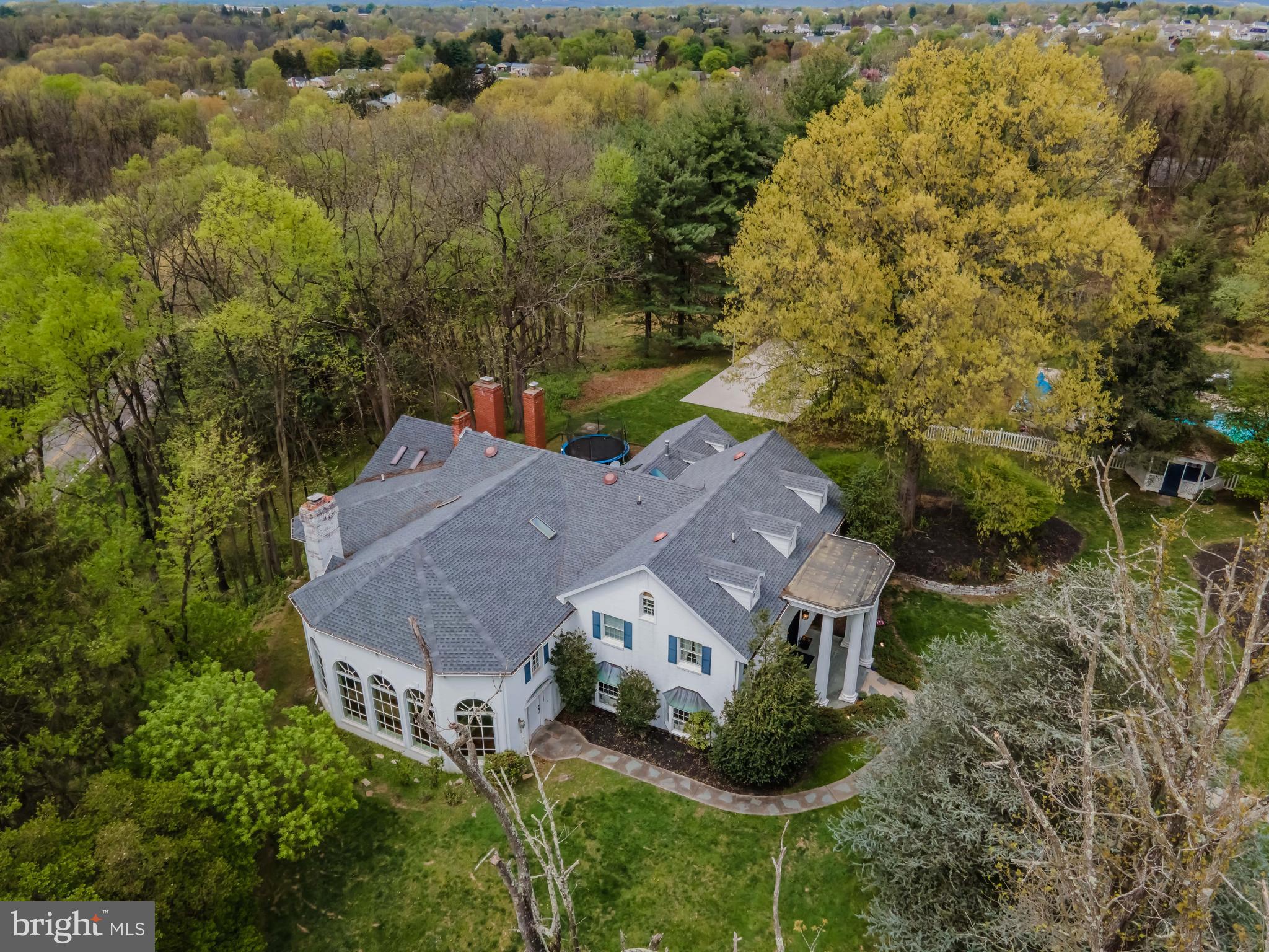 1485 Fairmont Dr