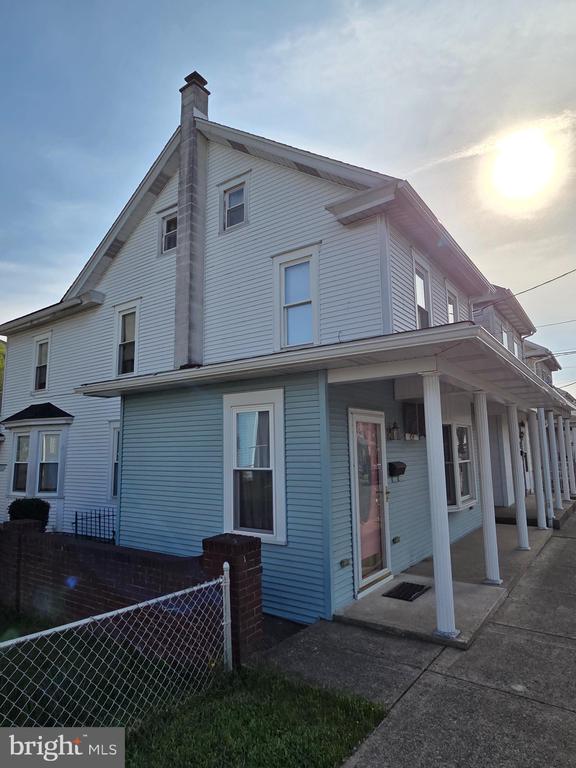454 S 2nd St