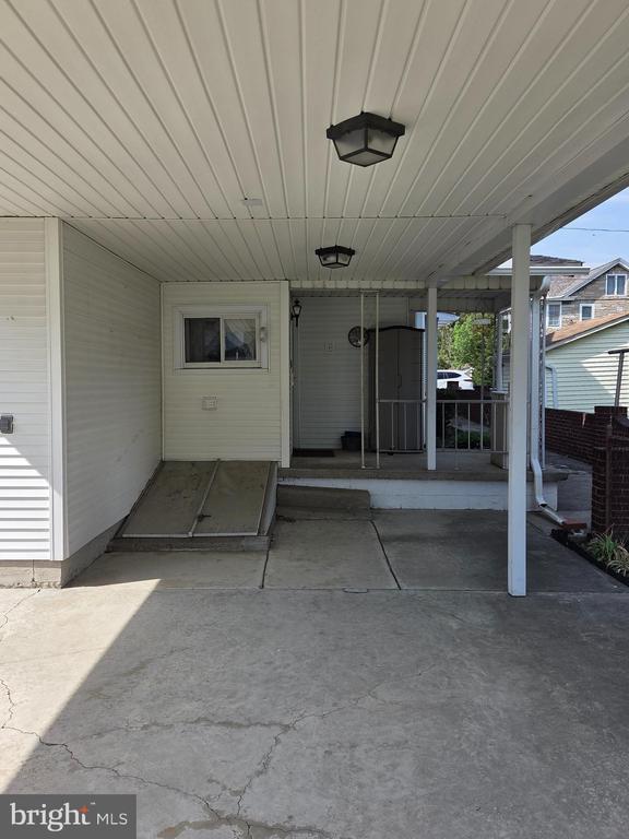 454 S 2nd St