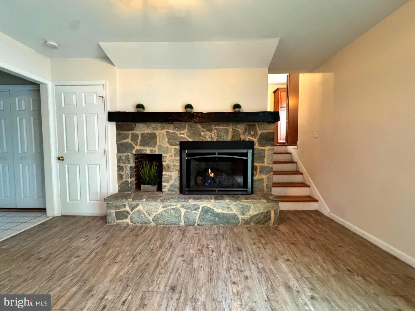 4617 Custer Dr