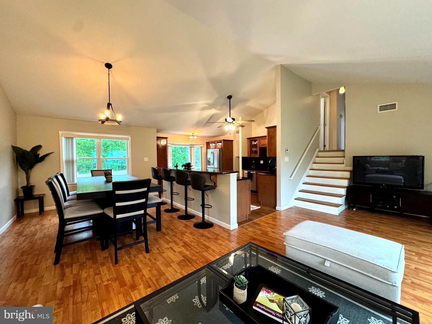 4617 Custer Dr