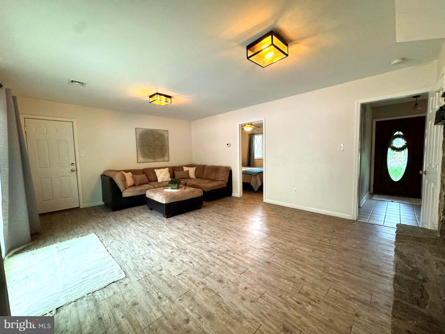 4617 Custer Dr