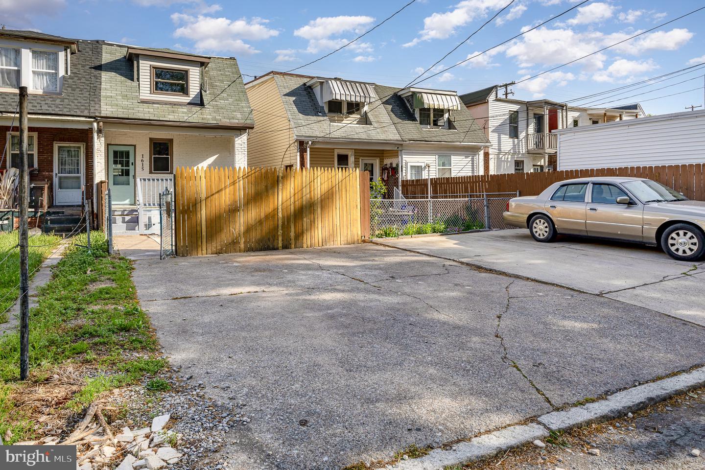 1615 Herr St