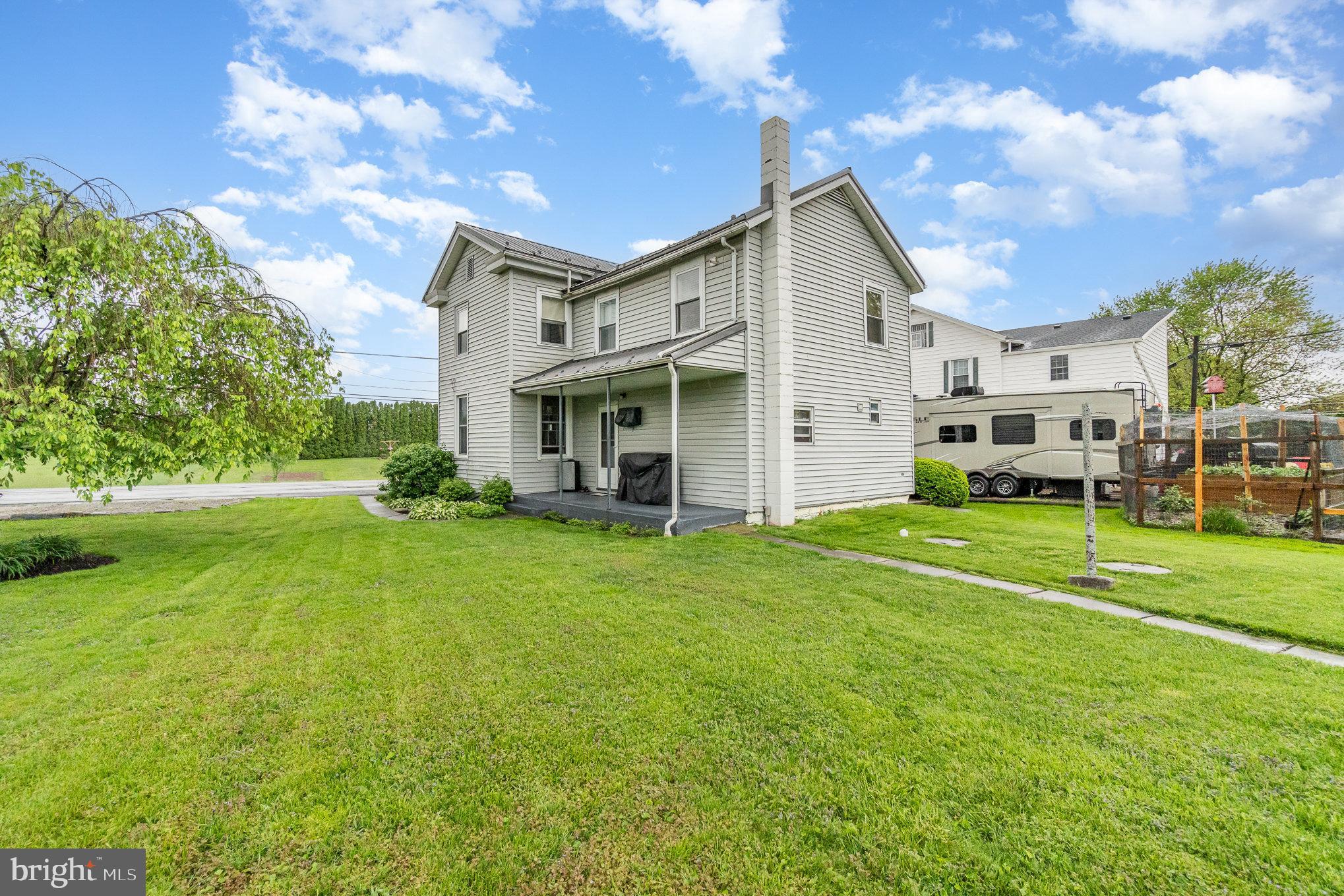 1405 BERRYSBURG ROAD