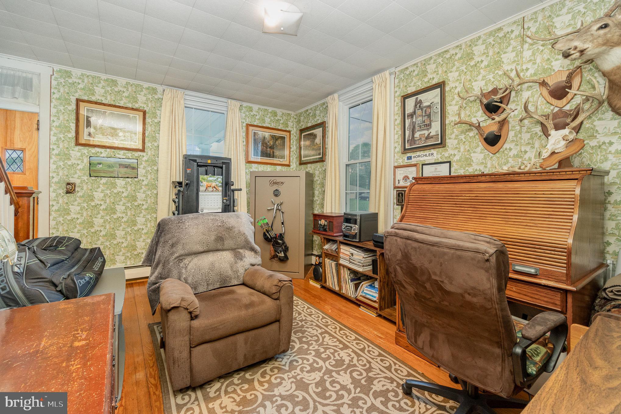 1405 BERRYSBURG ROAD