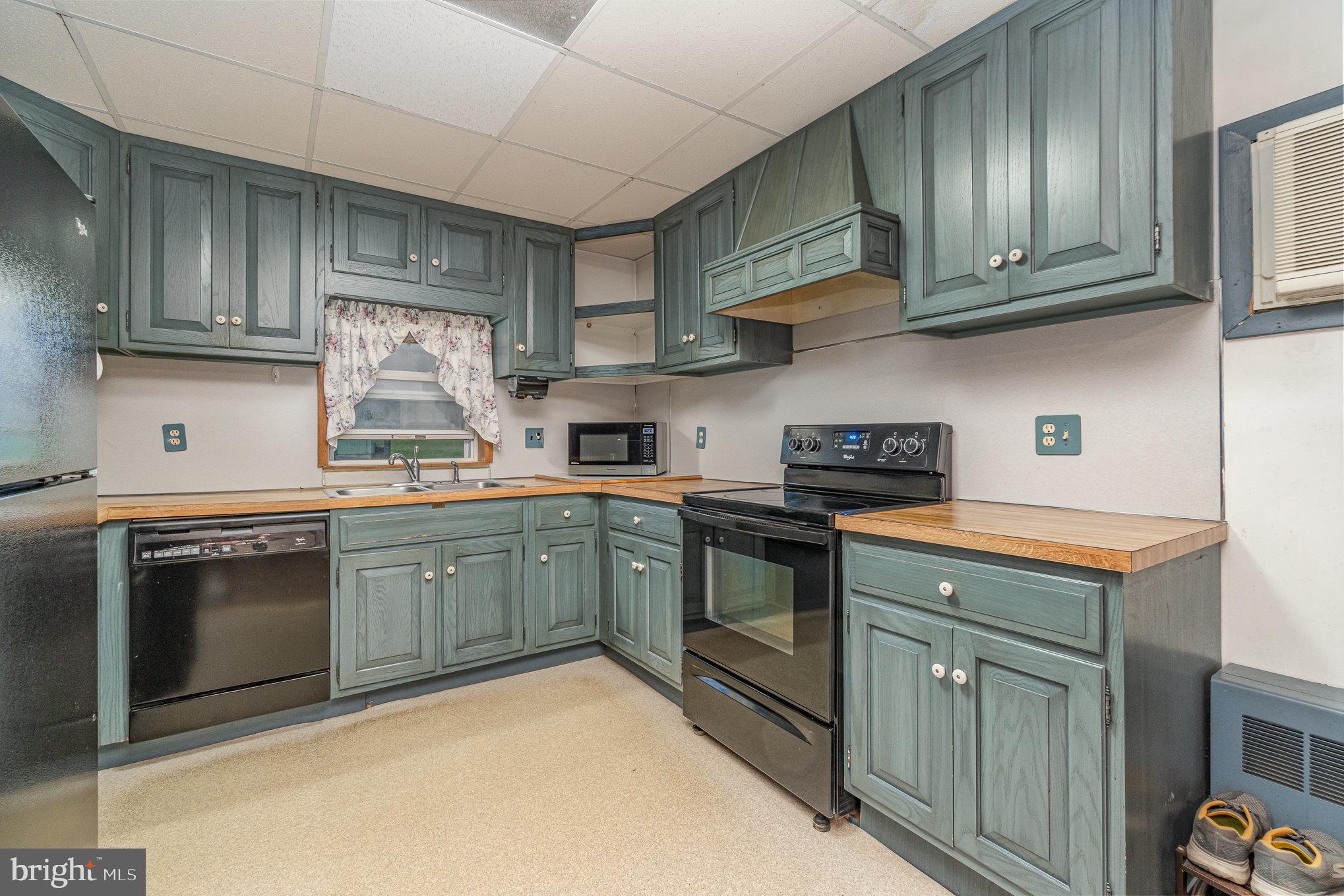 1405 BERRYSBURG ROAD