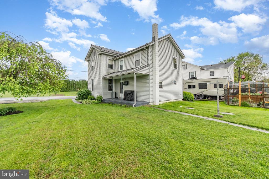 1405 BERRYSBURG ROAD