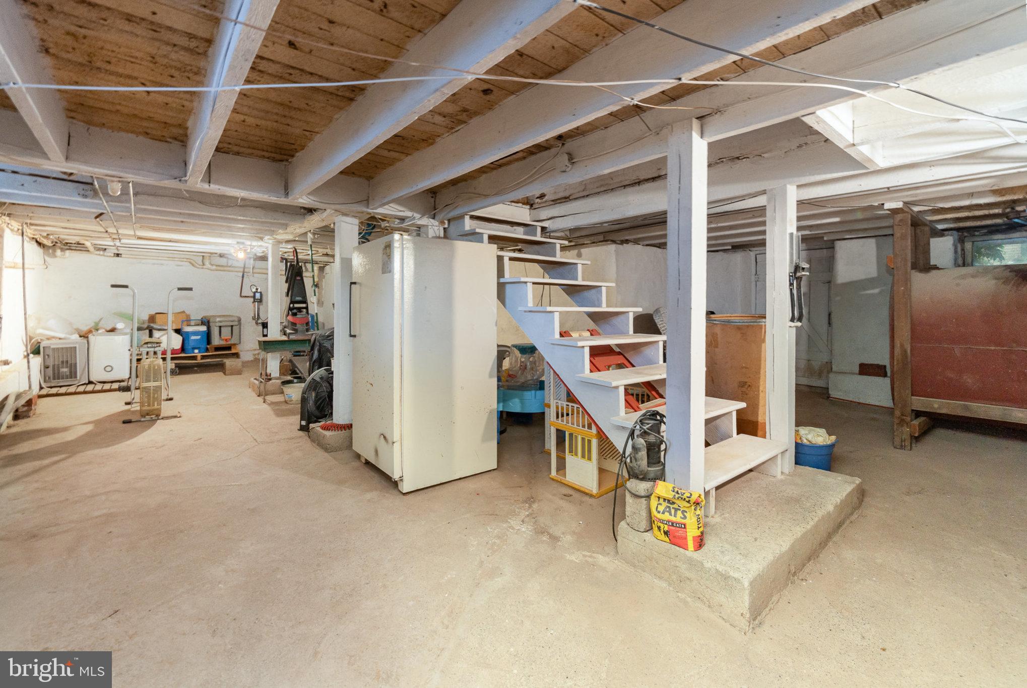 1405 BERRYSBURG ROAD