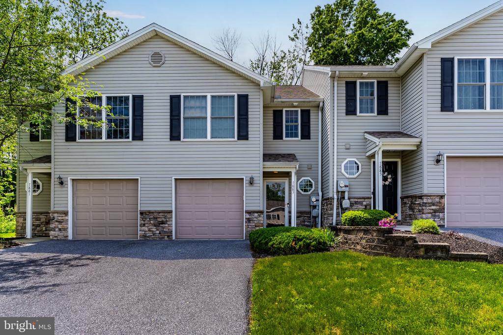7883 Manada Ct