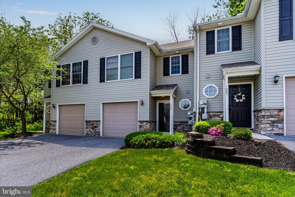 7883 Manada Ct