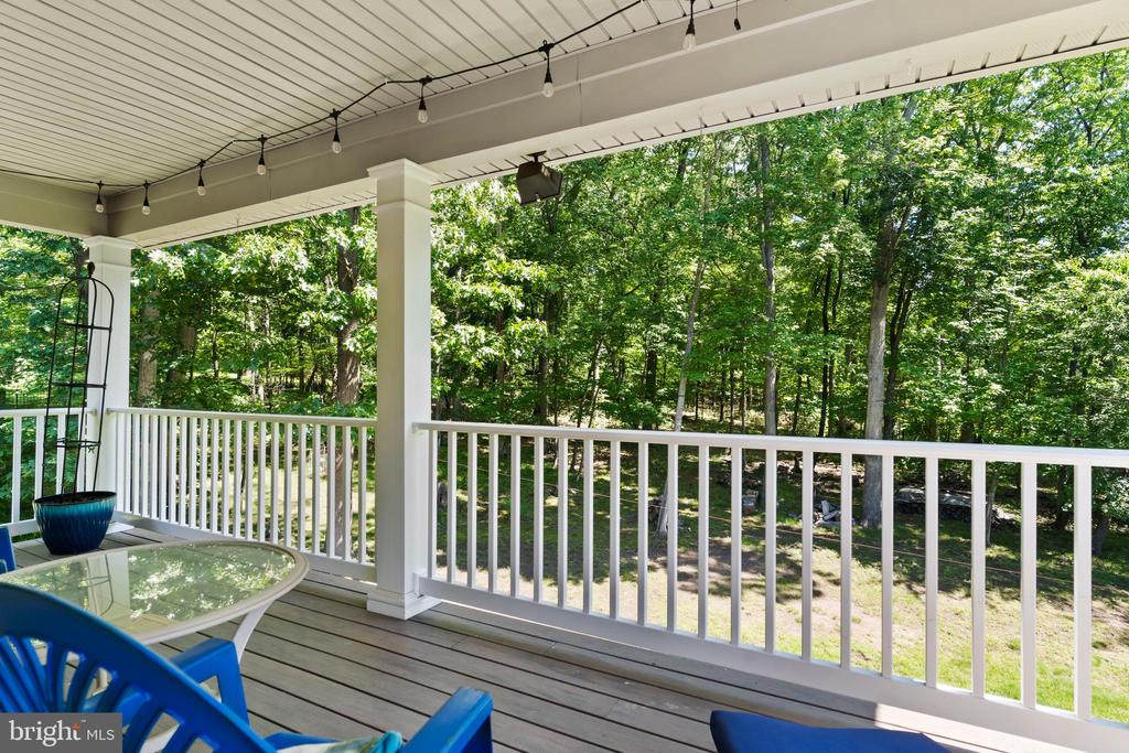 1760 White Oak Cir