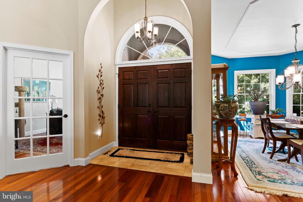 1760 White Oak Cir