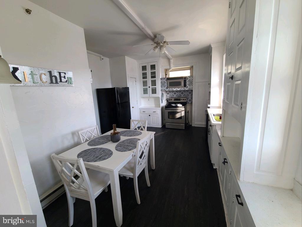 901 N FRONT ST #3R