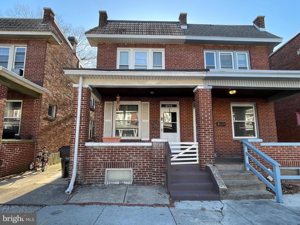 2734 Reel St