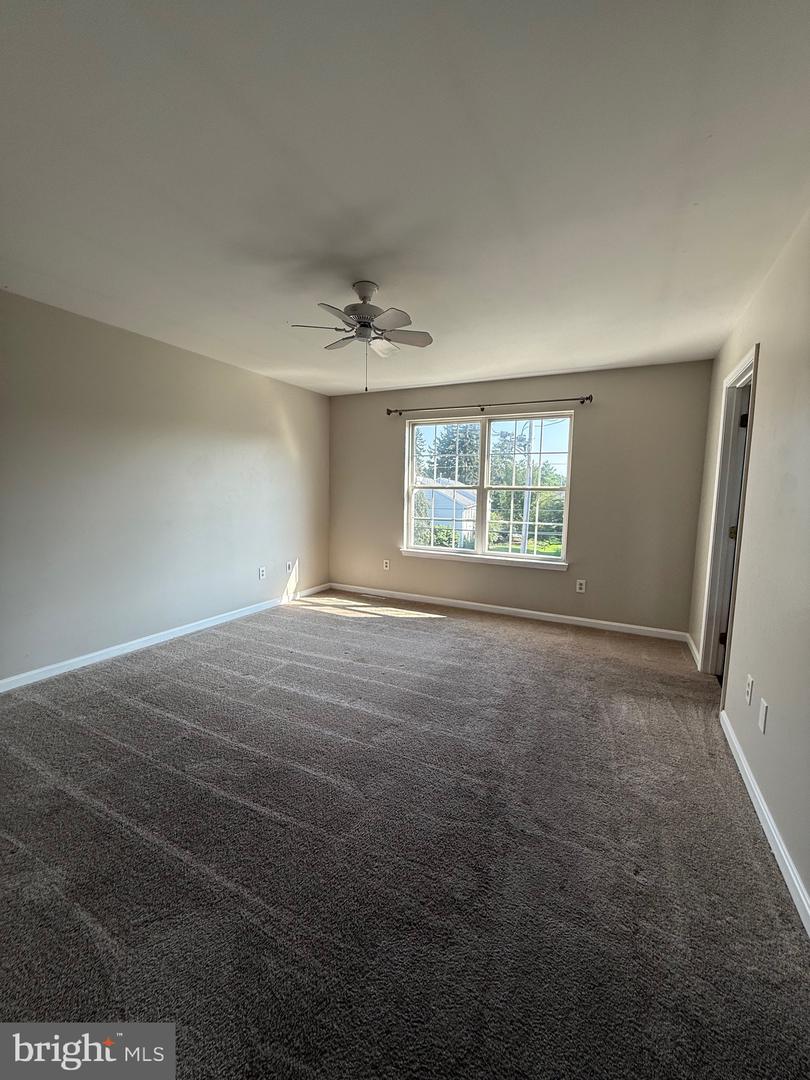 1904 DAYBREAK CIR
