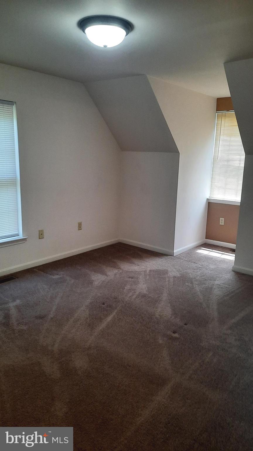 137 HUNTERS RIDGE DR