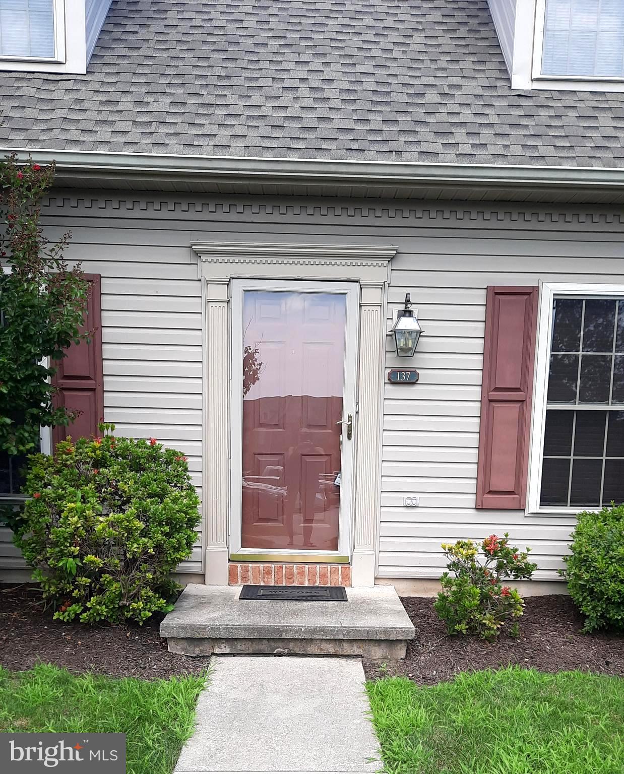 137 HUNTERS RIDGE DR