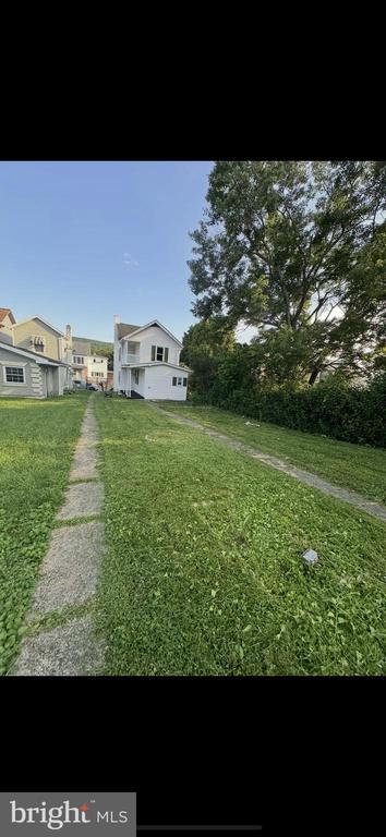 411 JULIAN STREET