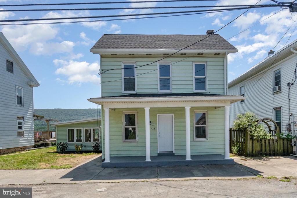 414 E MARKET STREET