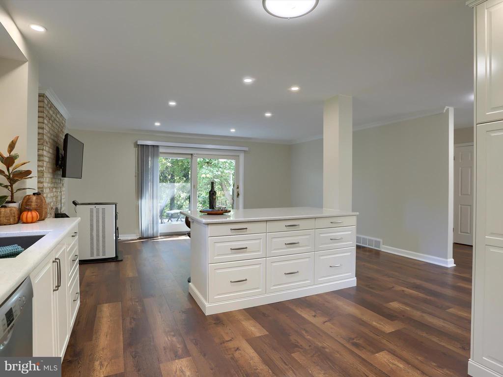 2051 SAUERS ROAD