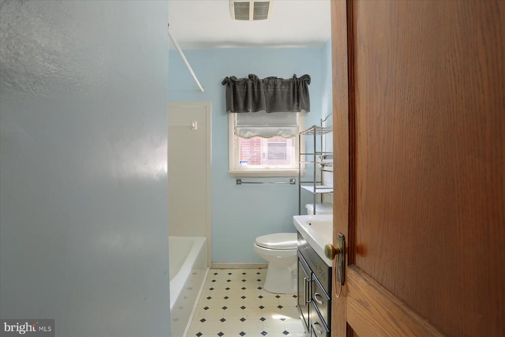 51 S 46TH STREET