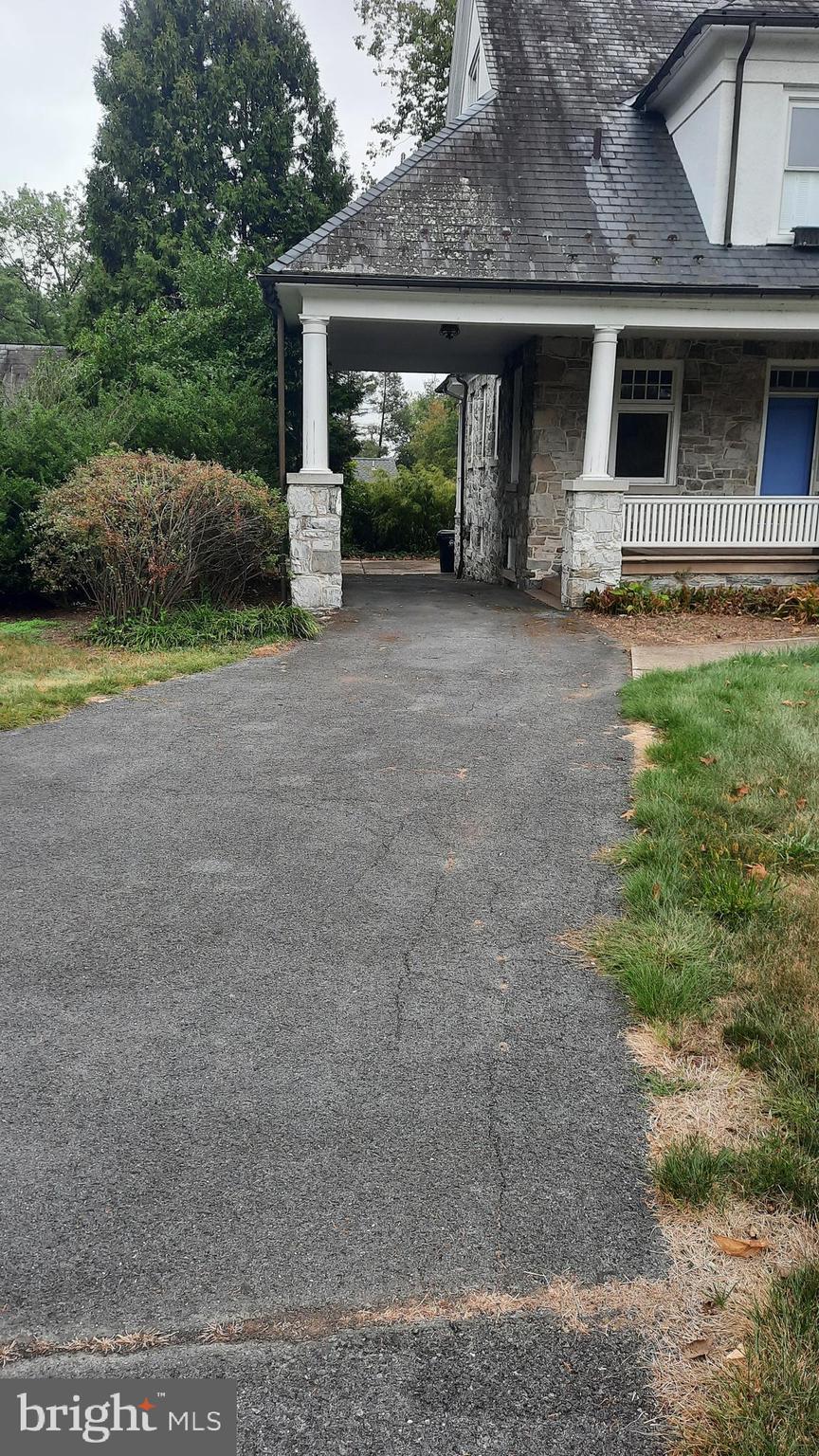 2315 MAGNOLIA DRIVE