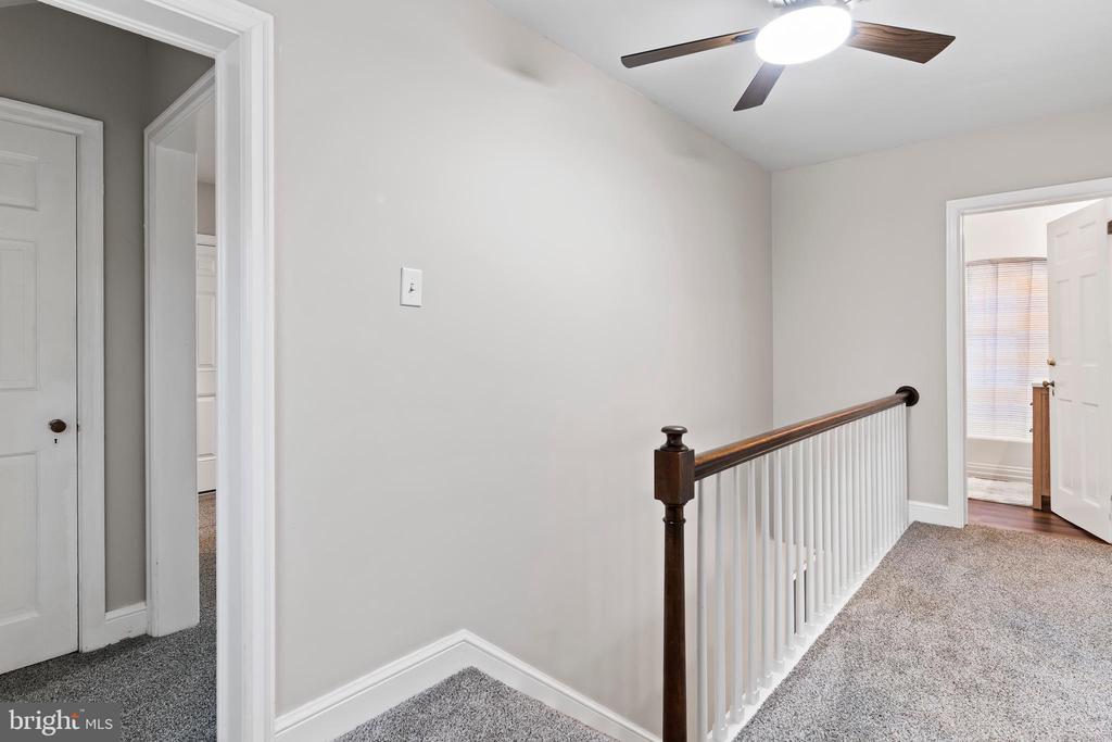 3102 SCHOOLHOUSE LANE