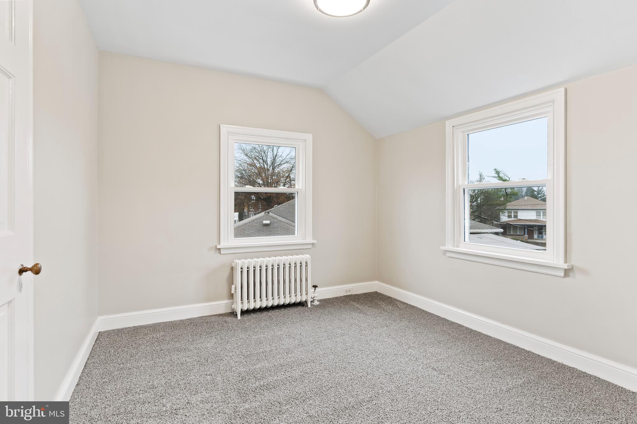 3102 SCHOOLHOUSE LANE